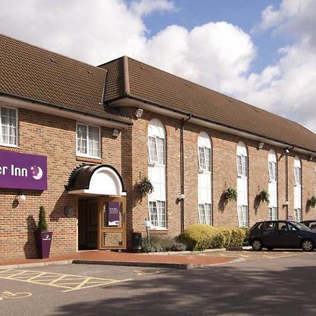 Premier Inn London Greenford Buitenkant foto