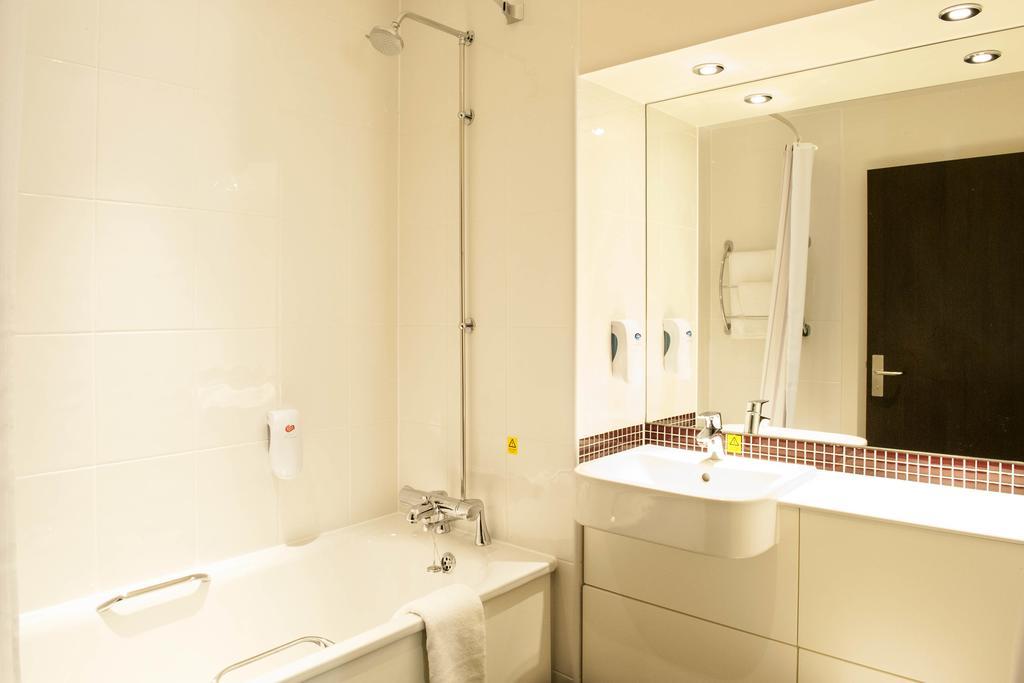 Premier Inn London Greenford Kamer foto