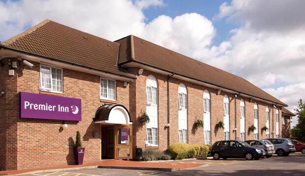 Premier Inn London Greenford Buitenkant foto